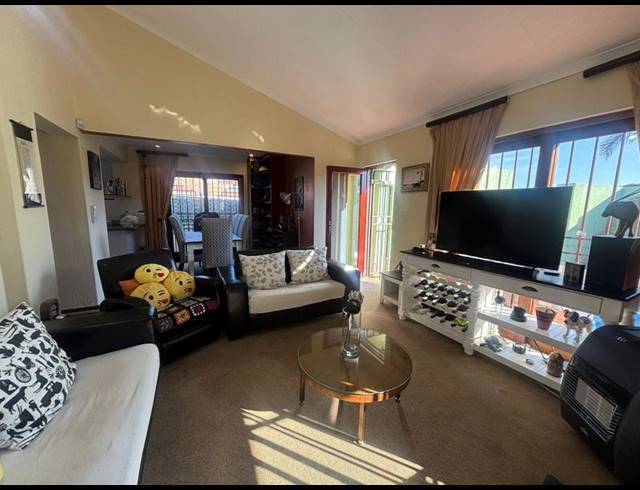 2 BEDROOM HOUSE FOR SALE IN BERGBRON